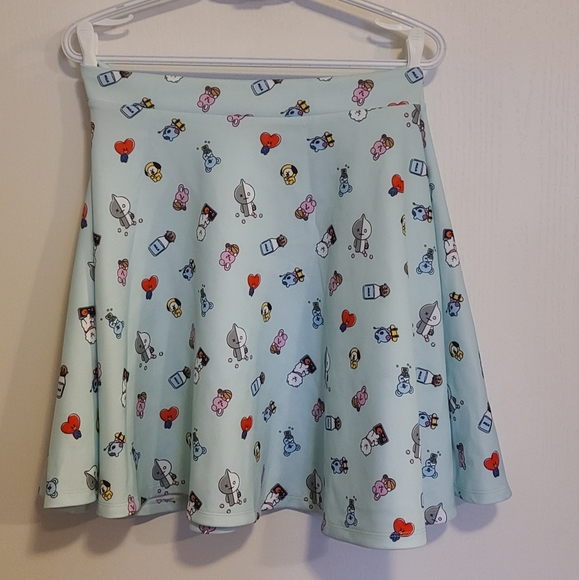 BT21 Skirt PLUS - Picture 1 of 2